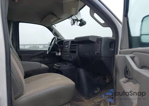 2021 Chevrolet Express Cargo Rwd 2500 Regular Wheelbase Wt from USA, damaged, VIN 1GCWGAFP2M1183448